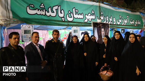  شور و نشاط دانش‌آموزی در موج اجتماع مردمی پاکدشت