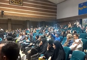 آیین تجلیل از رتبه‌آوران مسابقات قرآنی، علمی و فرهنگی‌ـ‌هنری اشکذر