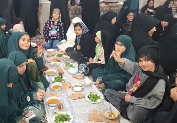 افطاری روزه‌اولی‌های دبستان نیایش