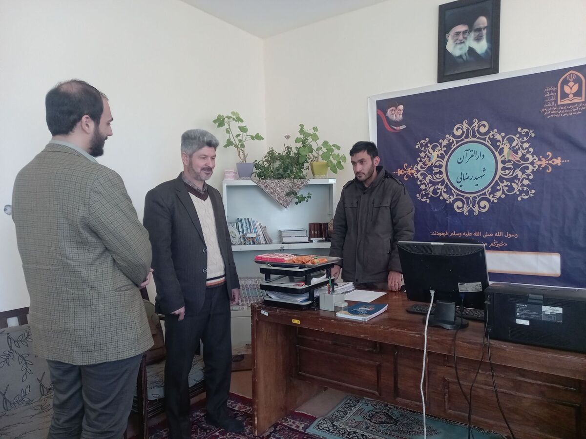 قرآن هدایتگر است اما برای کسی که به آن پایبند باشد