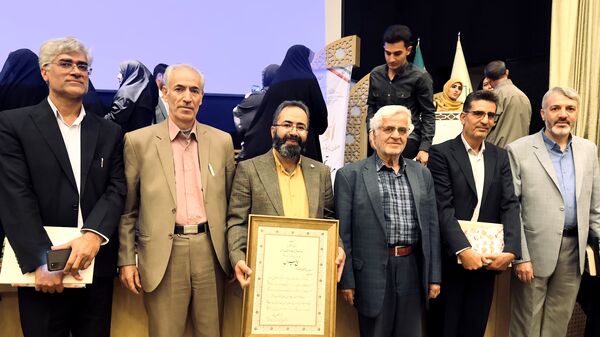 بزرگداشت‌ هفته پیوند و تجلیل از انجمن‌های اولیا و مربیان برتر استان مرکزی در سطح کشور