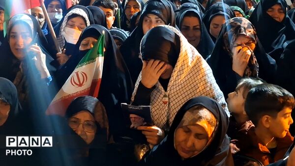 آیین وداع با پیکر دانش آموز شهید محمد حسین دهقان در قم