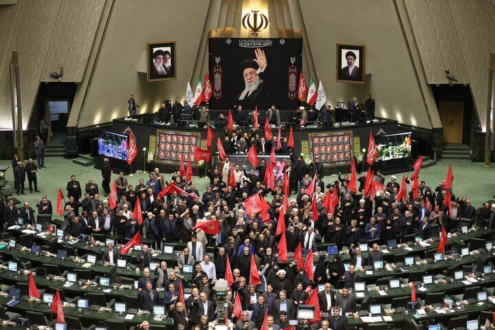 برگزاری جلسه علنی مجلس/ اعلام وصول طرح مربوط به تنگه هرمز