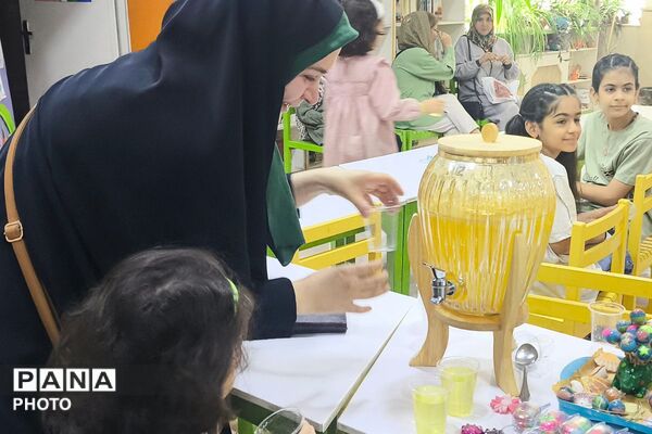 جشن میلاد پیامبر(ص) با رنگ‌وبوی کارآفرینی در کانون اندیشه