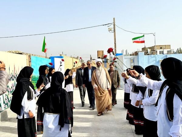 افتتاحیه مدرسه ۶ کلاسه نسیم دانایی روستای فدافن