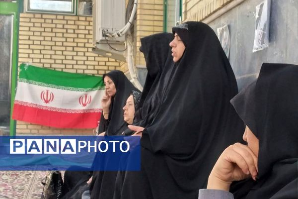 برگزاری رزمایش سراسری بسیجیان در پایگاه مسجد جامع آبسرد