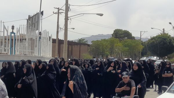 حضور مردم شهرستان نیم‌ور و محلات در پیاده‌روی جاماندگان اربعین