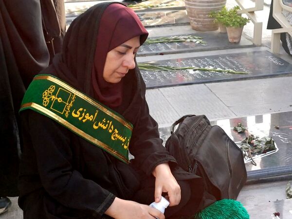 روز دوم طرح ایرانیوم(طرح ولایت) در گلستان شهدای اصفهان 