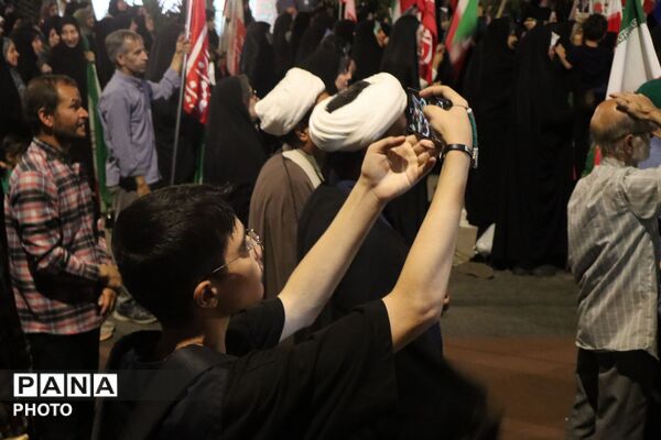خاطره ۱۶۸ شهید در «۱۶۸ شب»؛ نیشابور میزبان اجتماع پرشور مردم