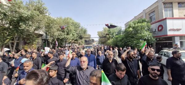 تشییع با شکوه شهدای مقاومت در دارالمؤمنین کاشان