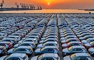 واردات 80 هزار خودرو در سال 1404