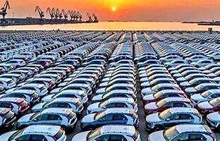 واردات 80 هزار خودرو در سال 1404