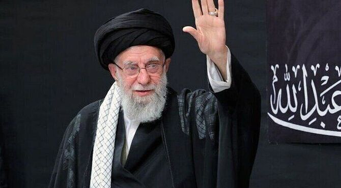 آغاز به‌کار سامانه ۵ زبانه راهنمای زائران امام شهید