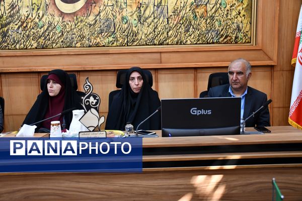 نشست تخصصی راهبران آموزشی و تربیتی مدارس عشایری 