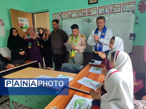 حضور ارزیابان کشوری سازمان دانش‌آموزی در مدارس قائمشهر