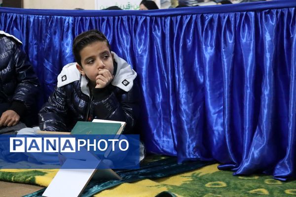 هفتمین محفل قرآنی «رواق» با محوریت ترویج جلسات خانگی قرآنی در شهرستان فلارد