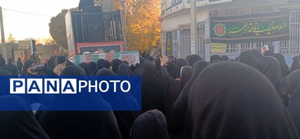 بدرقه شهدای گمنام در شهرستان کوهپایه 