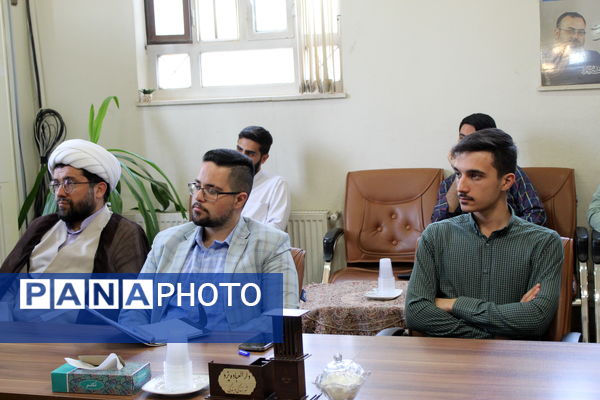 نشست مدیران اعتکاف دانش‌آموزی یزد