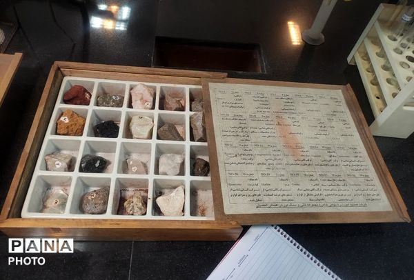 کارگاه علمی،آموزشی دانش‌آموزان دبیرستان اهل‌البیت(ع) ناحیه ۴ کرج