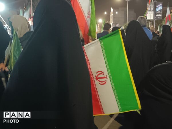 دومین اربعین حضور مردم غیور نیشابور همزمان با دومین سالگرد شهادت شهدای خدمت