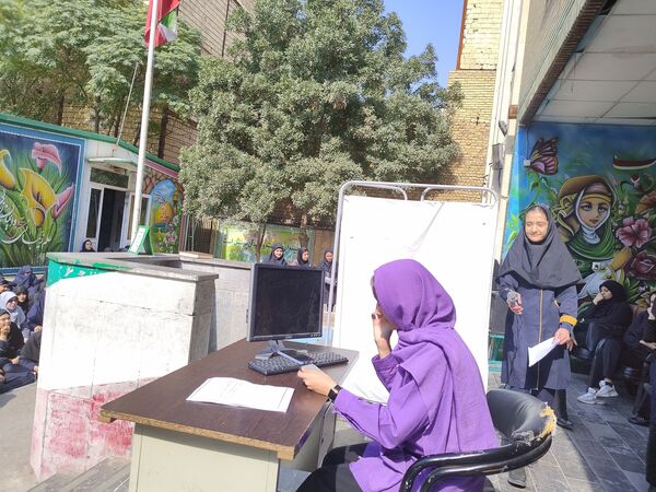 گرامیداشت هفته سلامت‌روان در دبیرستان میرزا جعفر سروقد خراسان رضوی 