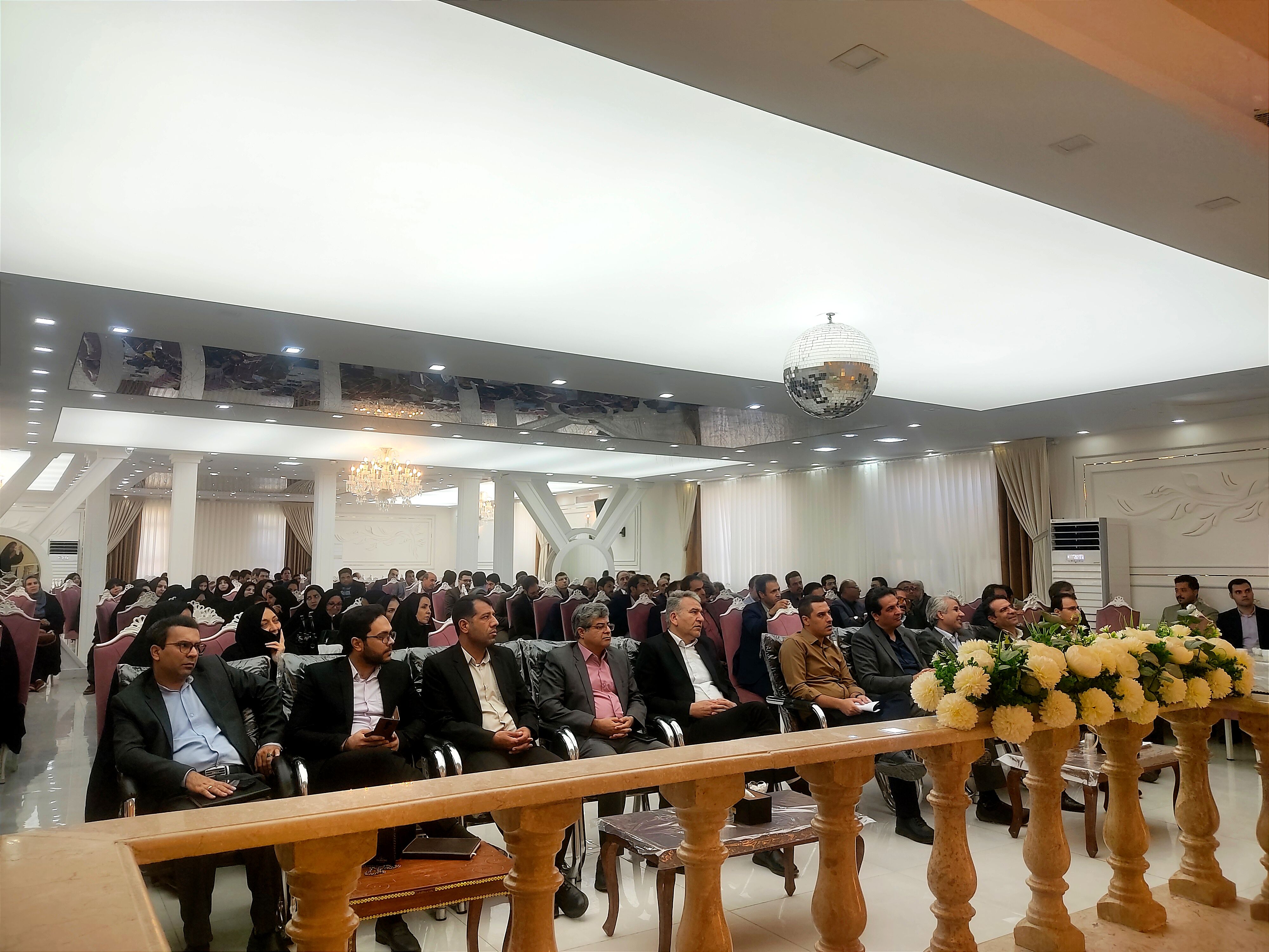  ویژه برنامه در مسیر دانایی در کاشمر