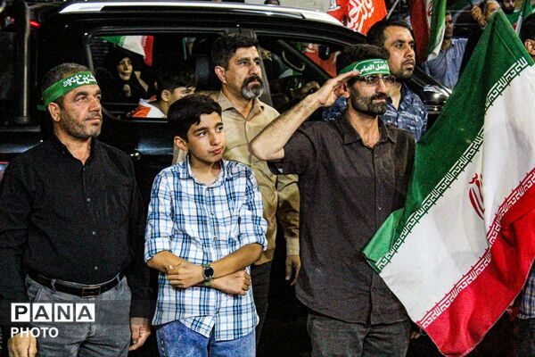 قاب‌هایی از همبستگی مردم زنجان در هفته دفاع مقدس