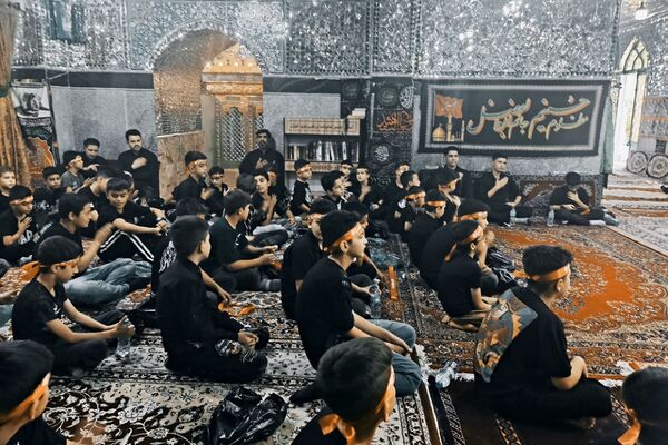 دوازدهمین دوره سوگواری سراسری احلی من العسل با حضور نوجوانان حسینی در شهرستان قرچک 