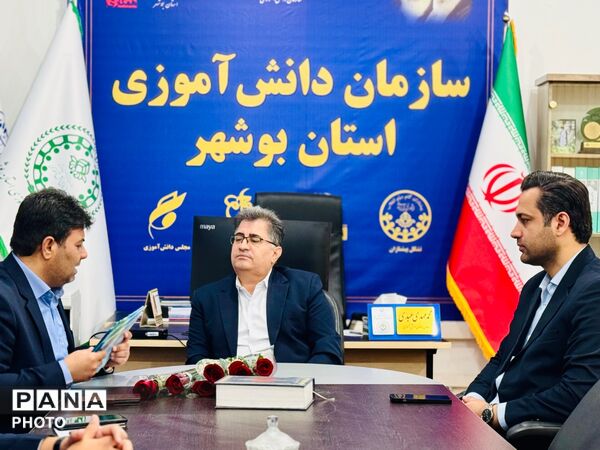 بازدید مدیرکل آموزش و پرورش استان به‌مناسبت سالروز تاسیس سازمان دانش‌آموزی
