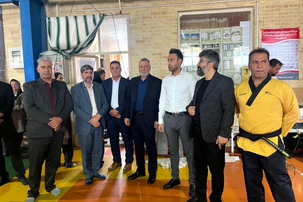 تجلیل از خیرخانه تکواندو آباده و اهدا مدال به تکواندوکاران مسابقات استانی
