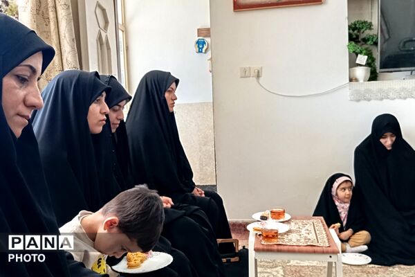  از قاب یک هنرمند تا دل یک مادر شهید