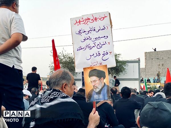 دریای خروشان جمعیت در سوگ «امام شهید امت» قم