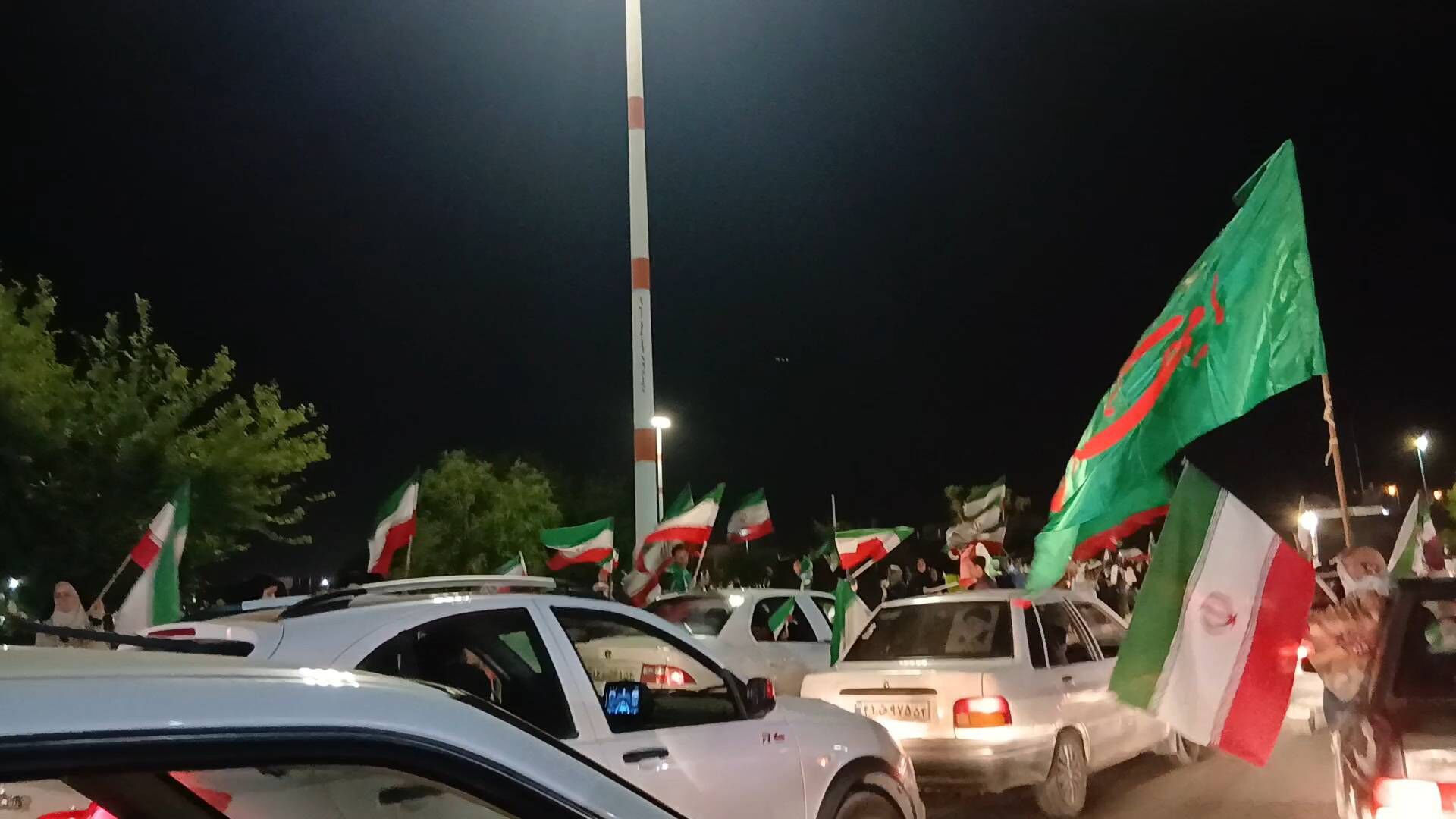 وقتی چرخ‌های خودروها روایت‌گر عشق به وطن می‌شوند