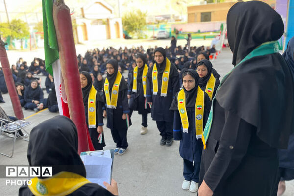 ویژه‌برنامه «در میدان حاضر» در دبیرستان حاج محمود رضوی ناحیه چهار شیراز