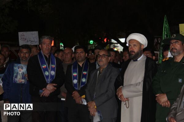 مراسم سازمان دانش‌آموزی فاروج به یاد دانش‌آموزان شهید میناب