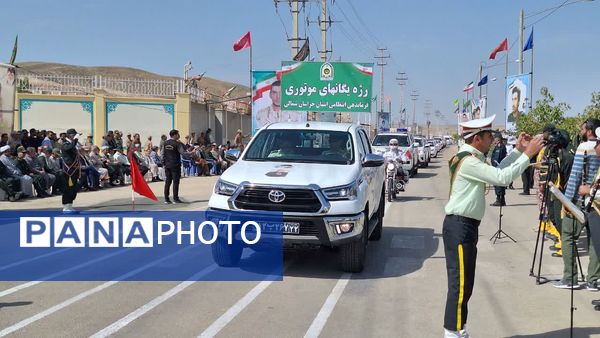 مراسم رژه نیروهای مسلح خراسان شمالی در آغاز هفته دفاع مقدس 