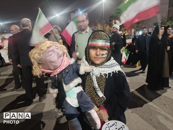 هم‌قدم با کودکان پایِ کارِ ایران