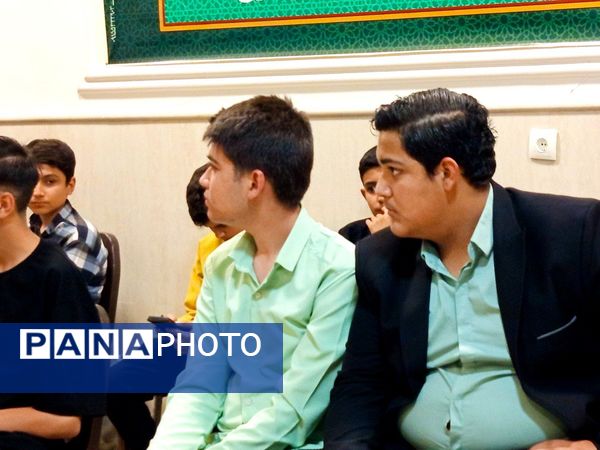 اعضای انجمن اسلامی با امام جمعه کاشمر دیدار کردند