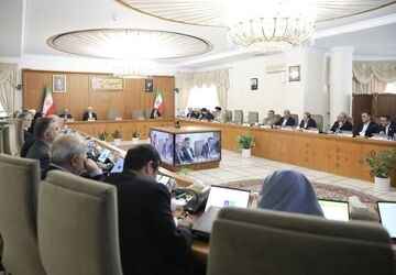 عارف: تریبون‌داران اظهاراتی مطرح نکنند که موجب کاهش وحدت و انسجام ملی شود
