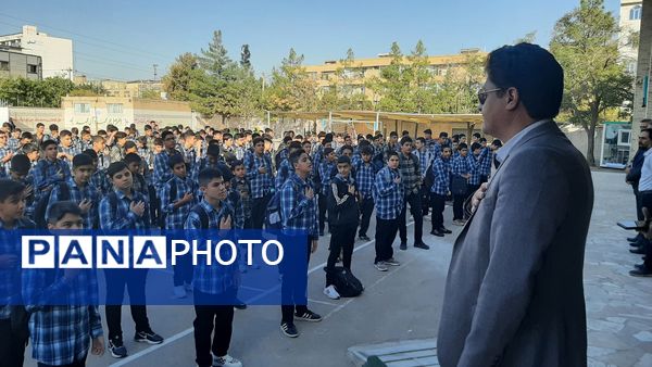 آغاز سال تحصیلی جدید در دبیرستان پسرانه عبدالحسین قفلی