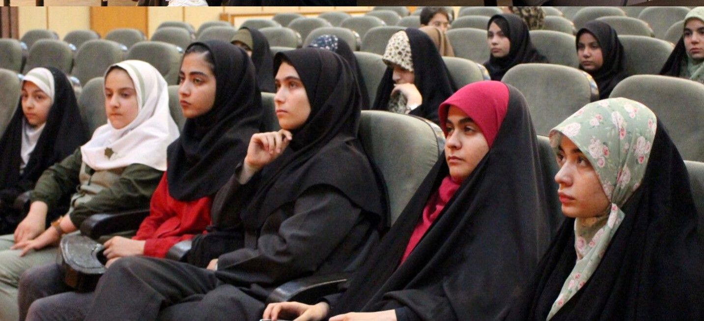 روایت یک روز رسانه‌ای در همدان؛ تولد انگیزه در کارگاه گویندگی و فن‌بیان