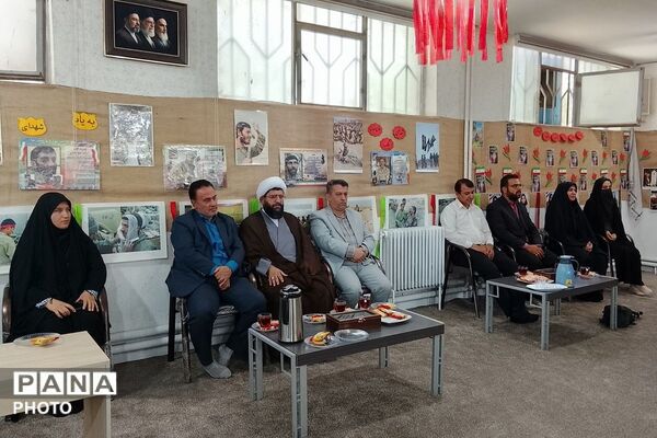 حضور امام جمعه پاکدشت در جمع دانش آموزان شاهد مرضیه