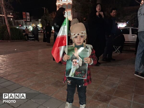  دهه نودی ها طراوت بخش اجتماعات شبانه در بلوار فضل نیشابور