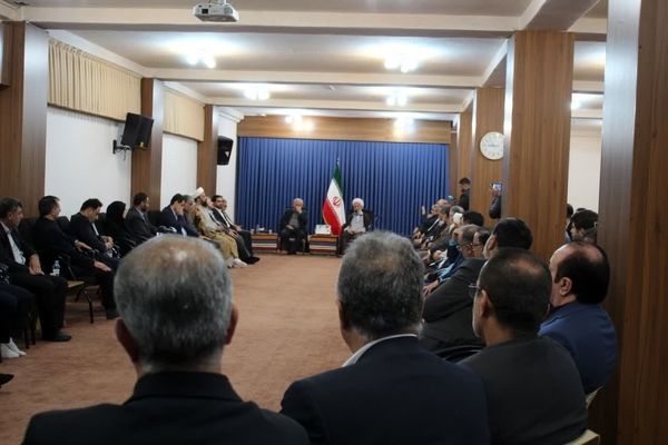 دیدار مدیران اجرایی مازندران با نماینده ولی‌ فقیه