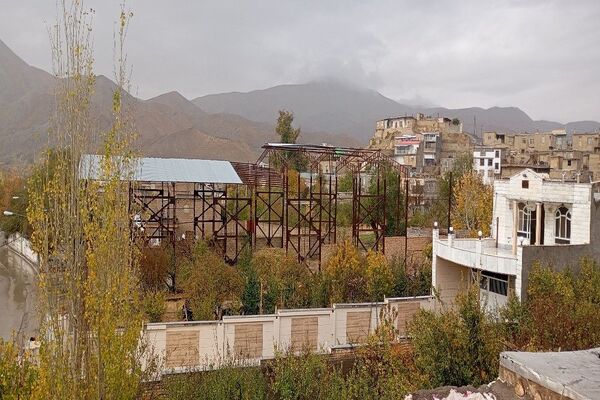اولین باران پاییزی قابی شفاف از پاییز  رنگارنگ را در شهر زیبای بار رقم زد