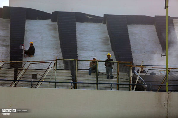 بازدید خبرنگاران از روند بازسازی و تعمیرات ورزشگاه آزادی 
