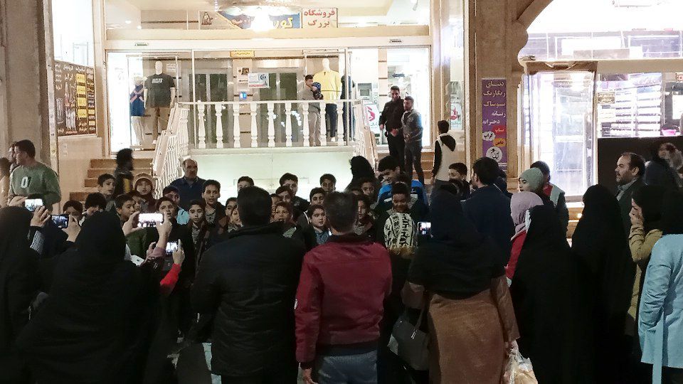 سرود خیابانی به‌مناسبت دهه فجر در کاشمر
