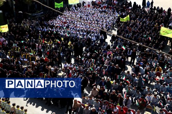 راهپیمایی با شکوه ۱۳ آبان ماه در شهرستان آباده