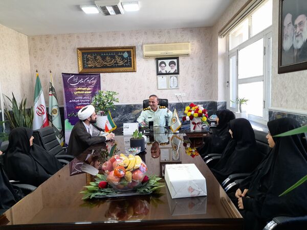 دیدار کادر مدرسه شاهد ارض اقدس با پرسنل نیروی انتظامی