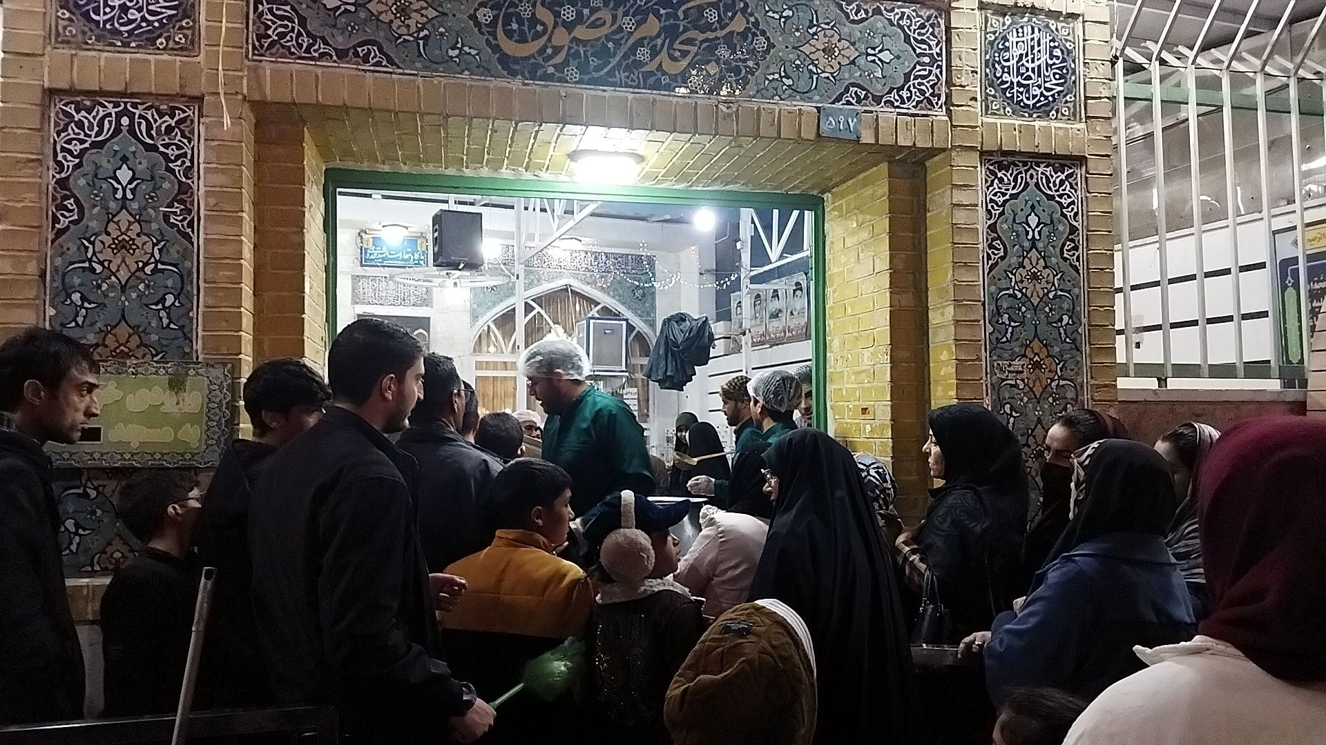 مسجد مرتضوی ارگ میزبان مردم در شب میلاد حضرت مهدی (ع) 